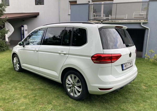 Volkswagen Touran cena 129800 przebieg: 24600, rok produkcji 2023 z Wschowa małe 781